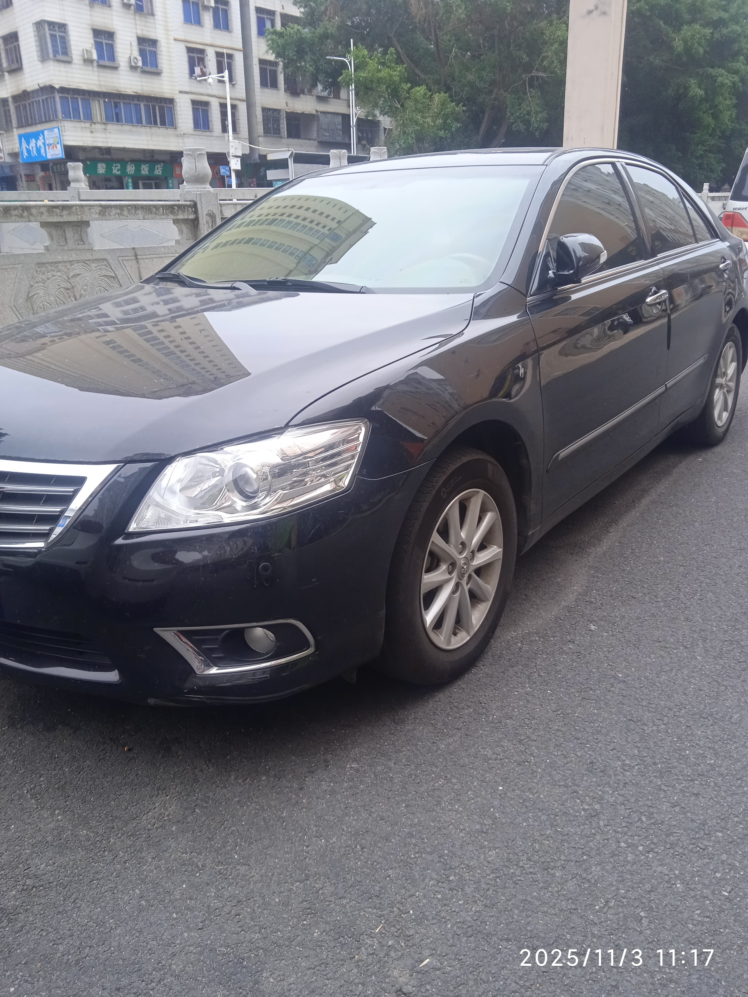 丰田凯美瑞轿车